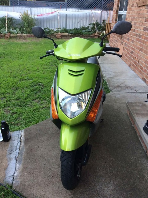 Honda lead 100cc
