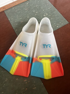 TYR Victor Multi Colored Size 5-6, 37-38 Swimming Scuba Diving Flippers