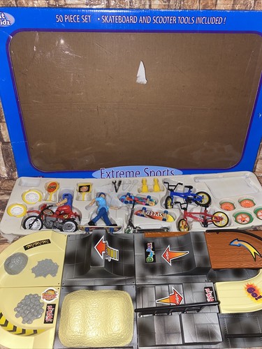 Vintage Just Kidz Kmart Extreme Sports 50 Piece Playset Skateboard/ Moro/Scooter