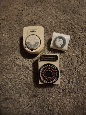 3 Vintage Intermatic Master Control 24 Hour Auto Program Timer 