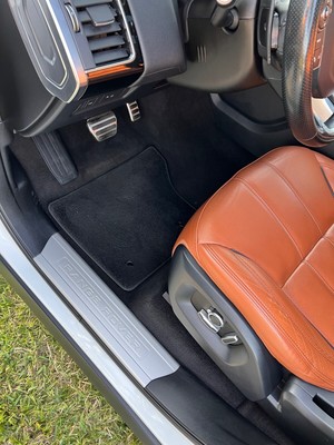 image 8 of interior
