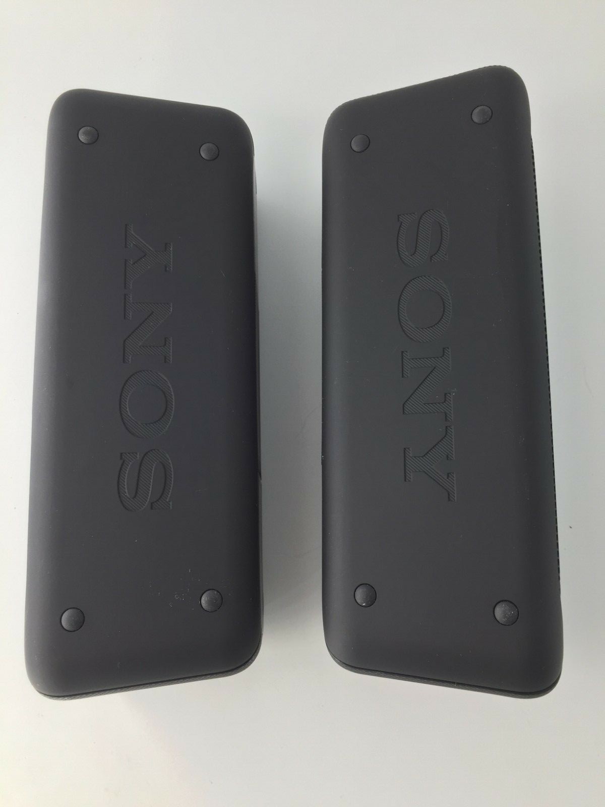 LOT OF 2 SONY SRS-XB30 SPEAKERS (BLACK) - FOR PARTS/REPAIRS-SOLD AS IS