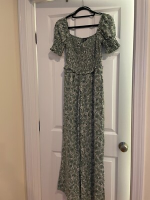 Francesca's Women's Jumpsuit Sage Green Floral Puff Sleeve Size Small New w/Tags