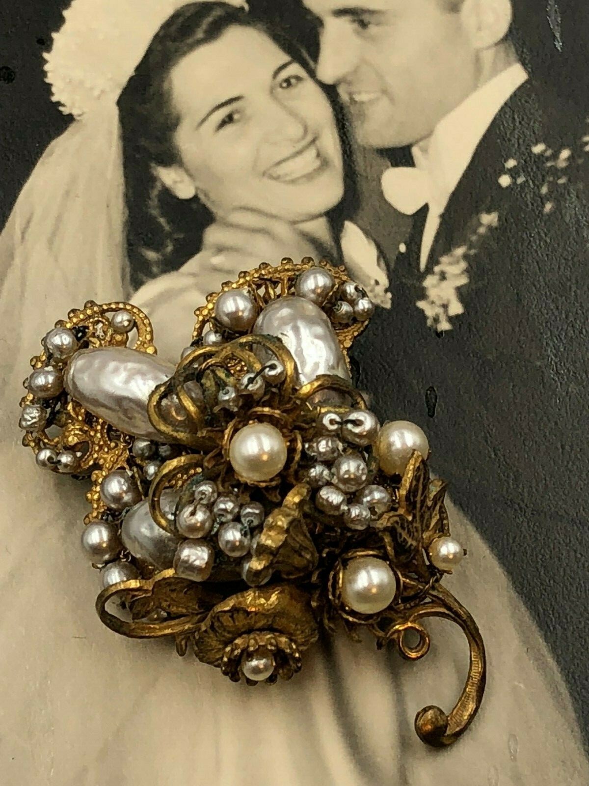 Magnificent Rare Miriam Haskell Signed Brooch Gold Filigree Magnificent Rare Miriam Haskell Signed Brooch Gold Filigree