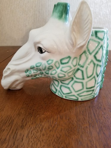 Vintage 1976 Rare Lipper and Mann Large Giraffe Head planter