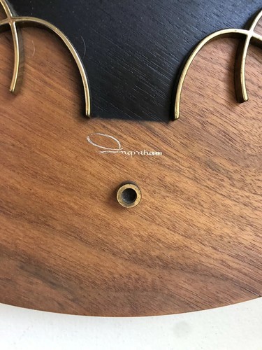 Vtg Mid Century Atomic Minimalist Ingram Battery Opp. MCM Walnut Disk Wall Clock