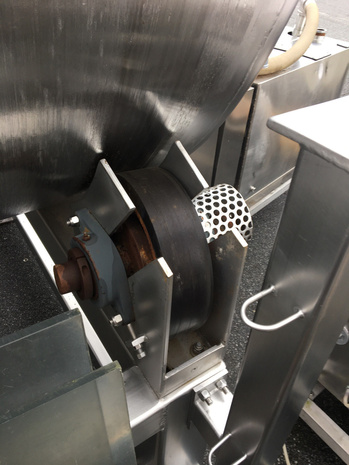 FPEC VT-85 Vacuum tumbler, shaft load,  2,500 lbs. capacity