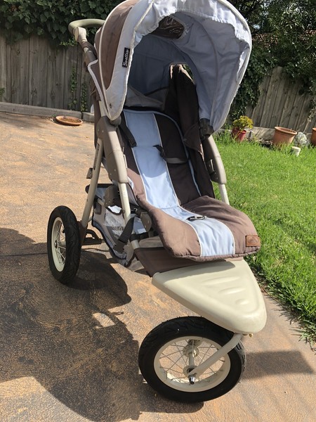 beema q pram baby bunting