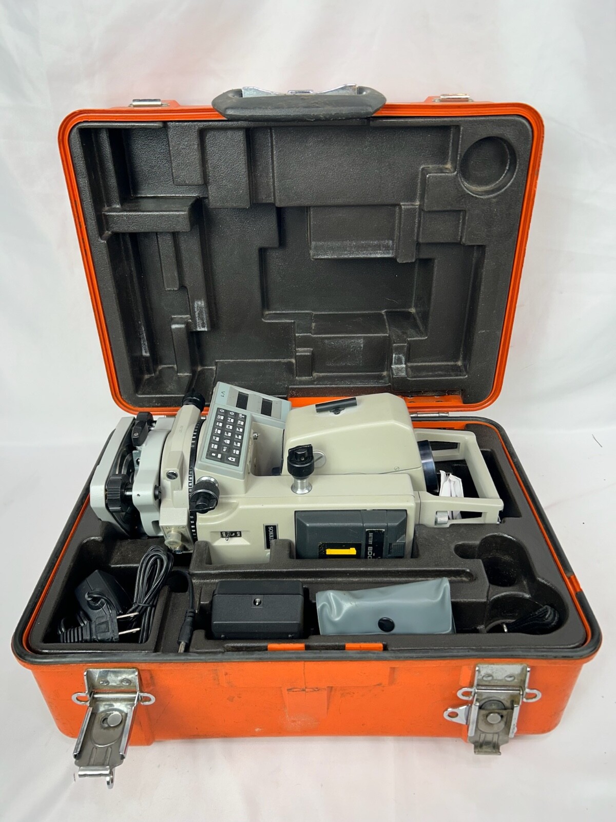 美品☆SKKIA☆ソキアセオドライトTM20ES☆専用ケース・吊り 美品☆SKKIA☆ソキアセオドライトTM20ES☆専用ケース・吊り