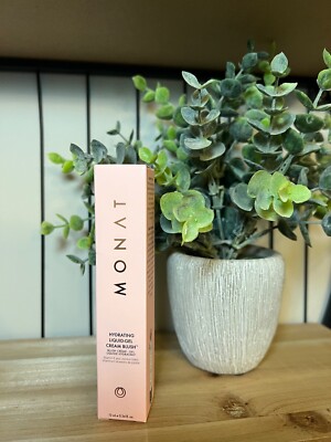Monat Hydrating Liquid Gel Cream Blush ''Berry'' 0.34 oz