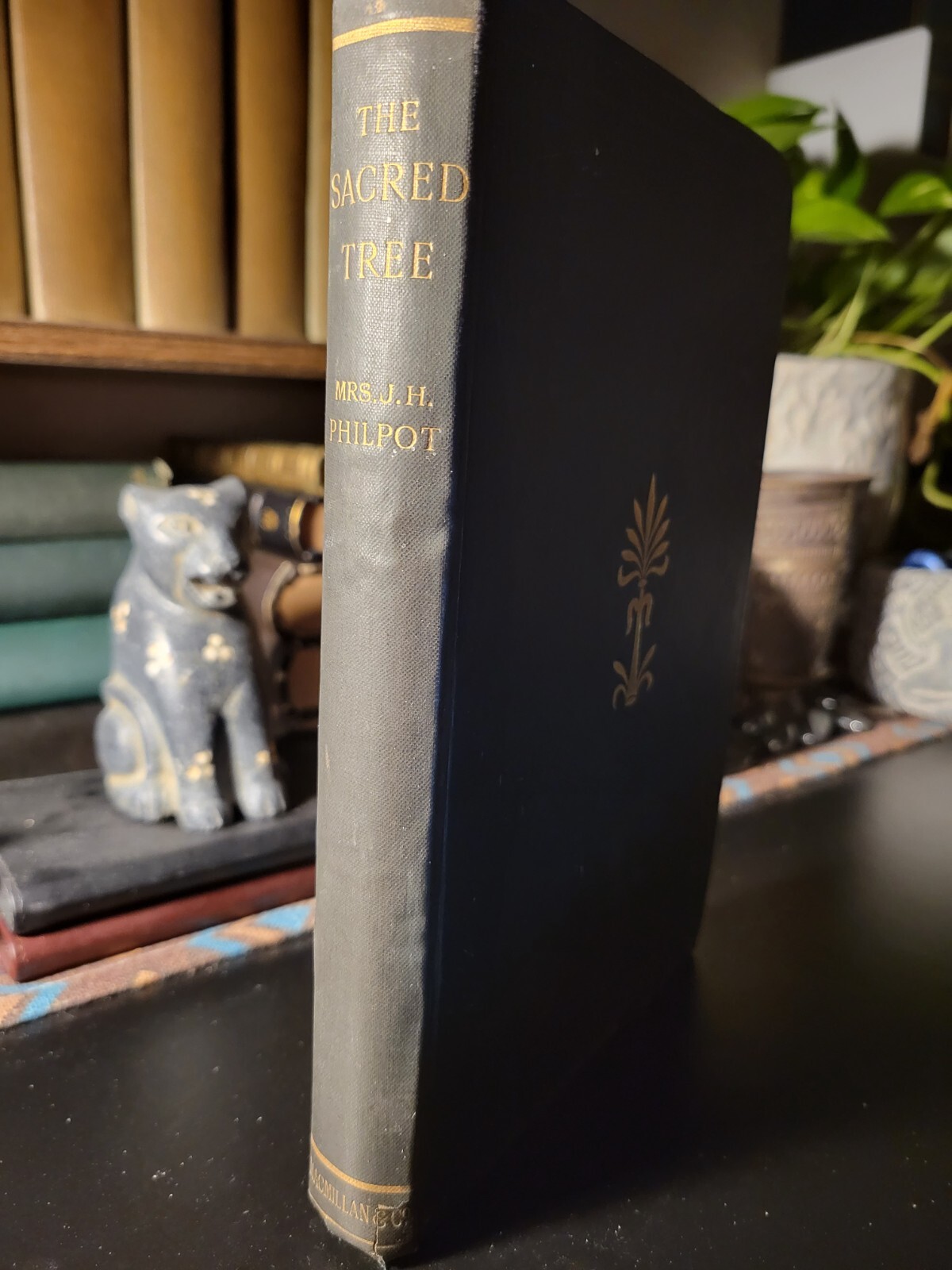 洋書 The Sacred Tree by Mrs. J. H. Philpot The Sacred Tree - Mrs. J.H. Philpot - 1897 | eBay