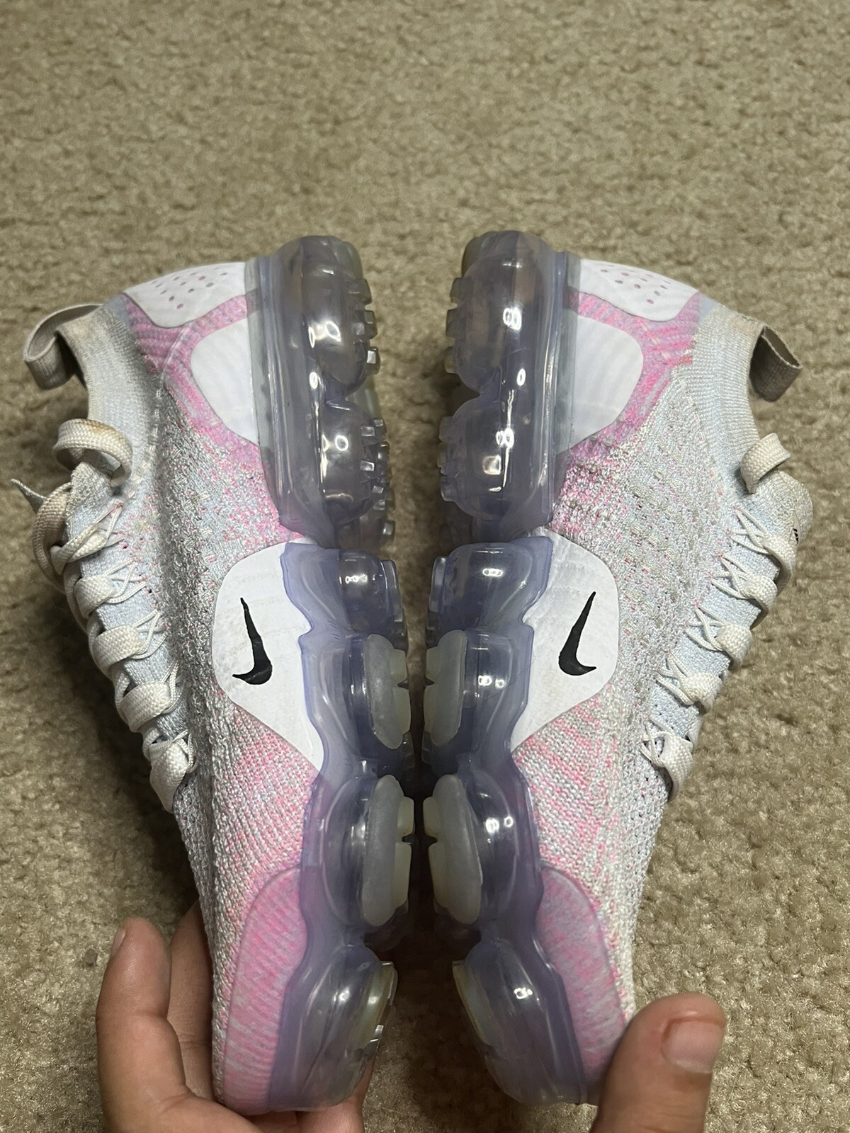 vapormax pink white