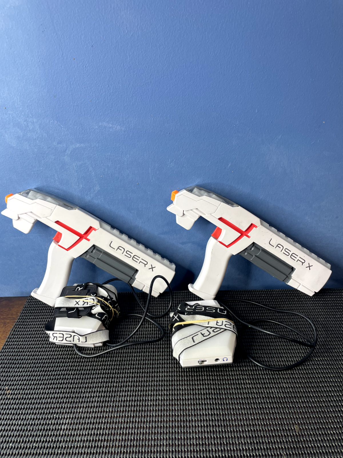 Laser X Guns Real Life Laser Gaming Experience White Tested Working x2