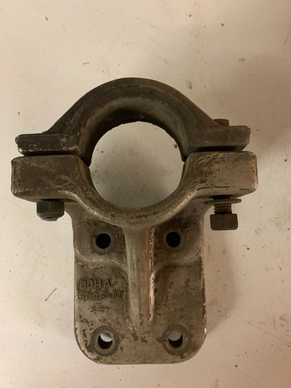 Ford L8000 L9000 Louisville Rear Engine Mount D0HA-6096-M