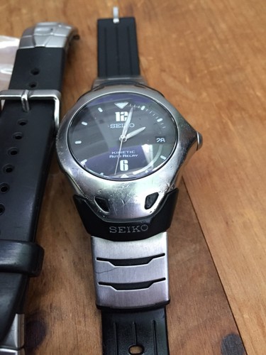 Seiko 5J22-OA70 Kinetic Auto Relay watch