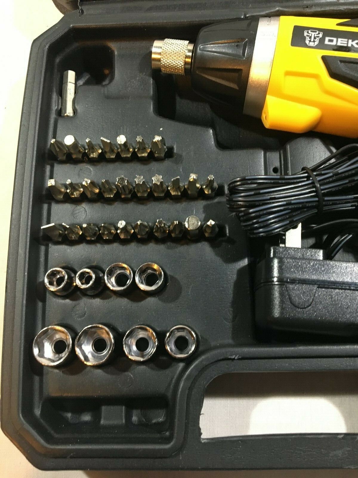 Deko GCD3.6DKB Cordless Screwdriver Rotatable Rechargeable Yellow Kit VERY GOOD