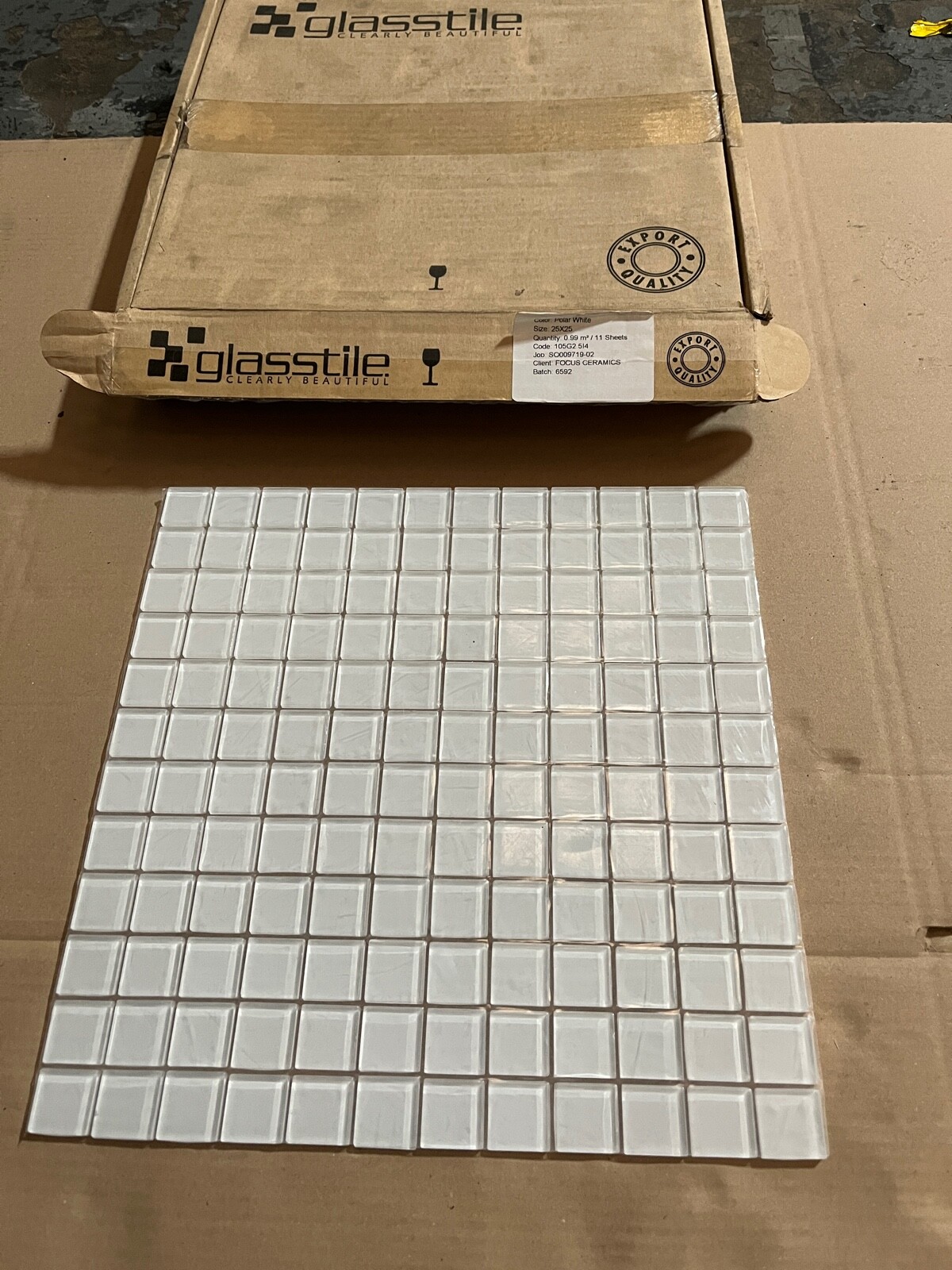 VILLIglas Glasstile Polar White Mosaic Floor Wall Tiles 11 sheets 25x25cm 1xbox