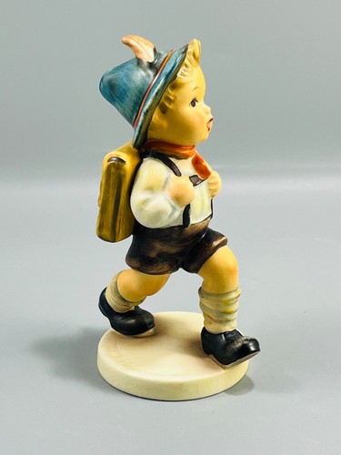 Goebel Hummel #82/0 