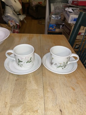 2 Sets Portmeirion The Queen's Hidden Garden Drum Cups 2 5/8'' & Saucers