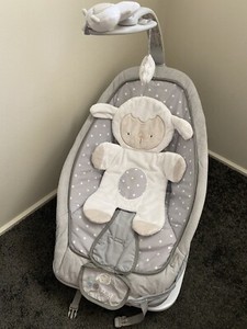 cuddle lamb rocking seat