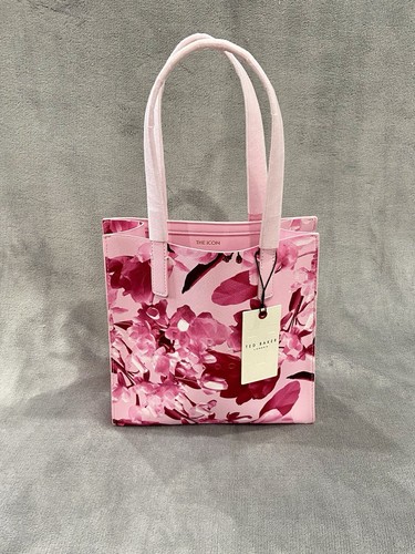 TED BAKER アイコン エンボスロゴ スモールトートバッグ TED BAKER アイコン エンボスロゴ スモールトートバッグ