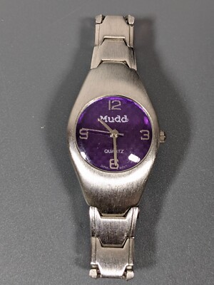 mudd analog wristwatch with a buckle band and quartz movement 324721533938