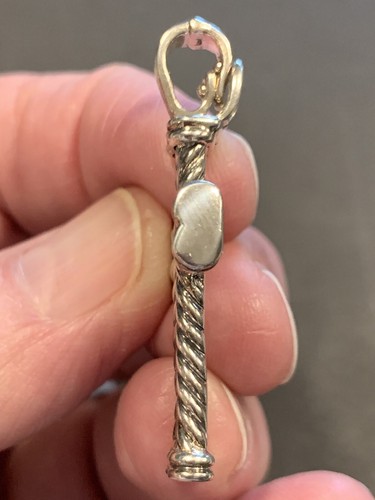 David Yurman Men’s Sterling Silver Chevron Cross Pendant Orig Owner Excellent