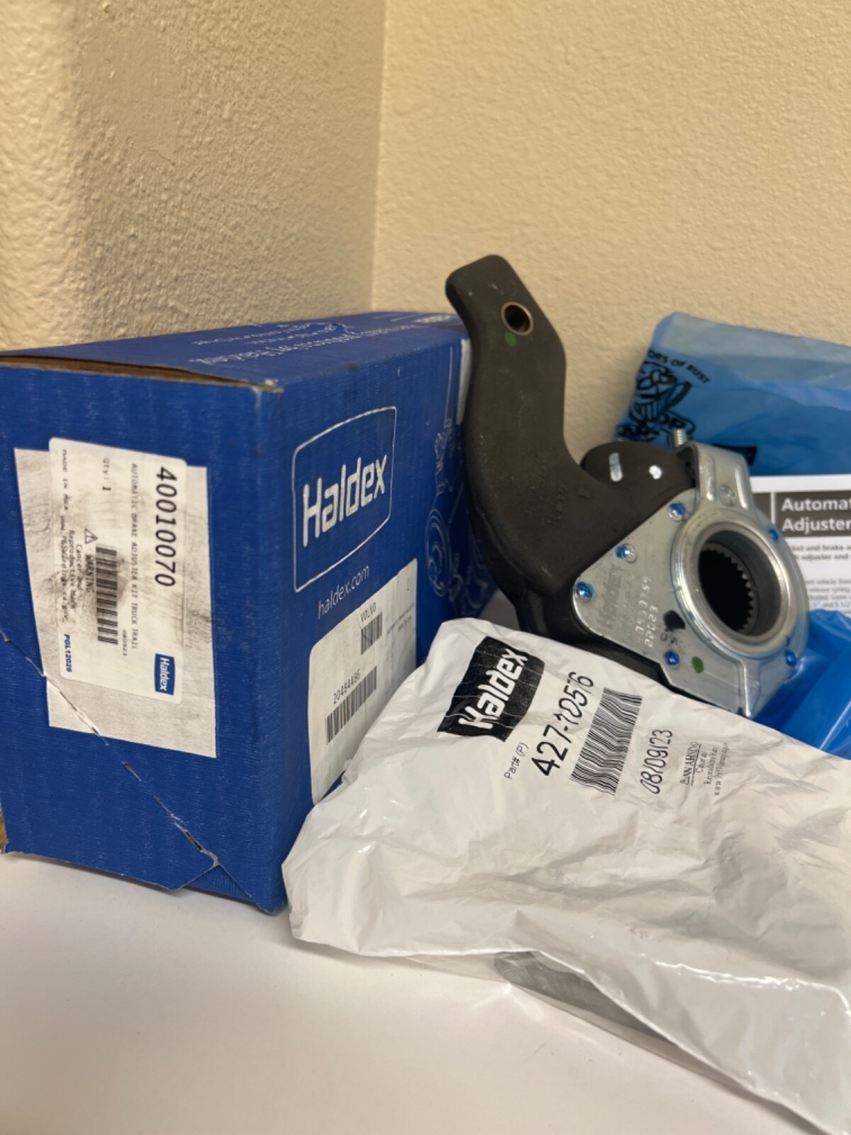 NEW GENUINE HALDEX 40010070 STEER AXLE AUTO SLACK ADJUSTER Volvo