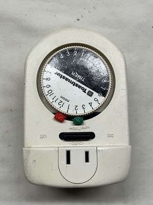 Vintage Toastmaster Timer Model 12-701 Clock Operated Switch Automatic