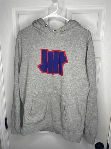 トップス UNDEFEATED CRATE HOODIE - 70022 OG Undefeated - Unisex Hoodie – Undefeated Health