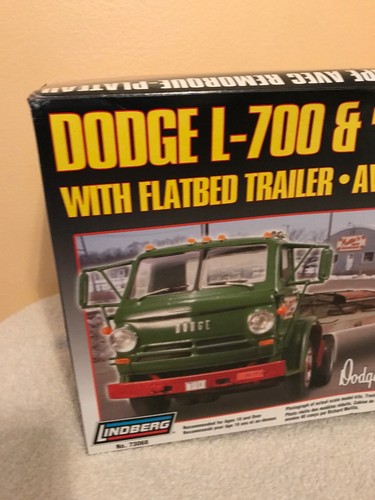 Dodge L-700 & 40 Ford Coupe 1/25 scale  Model kit #73068 Lindberg USA Level 2