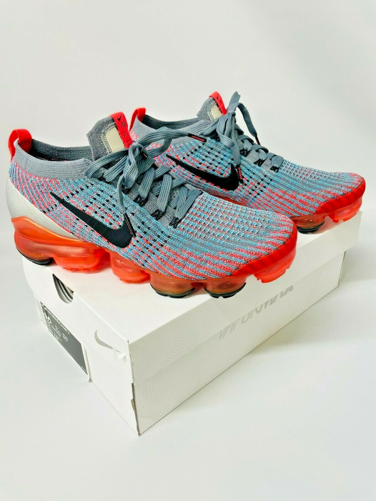 women's crimson vapormax