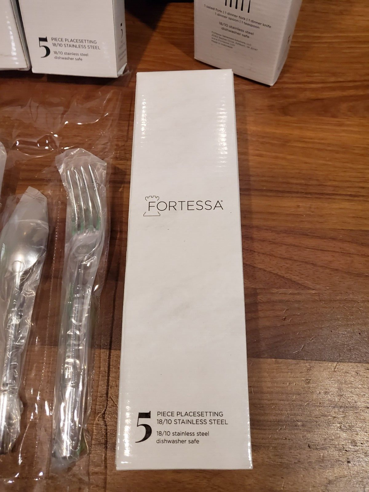 New FORTESSA 5 Piece Place Setting 18/10 Stainless Steel 5PPS-127-05 FREE SHIP