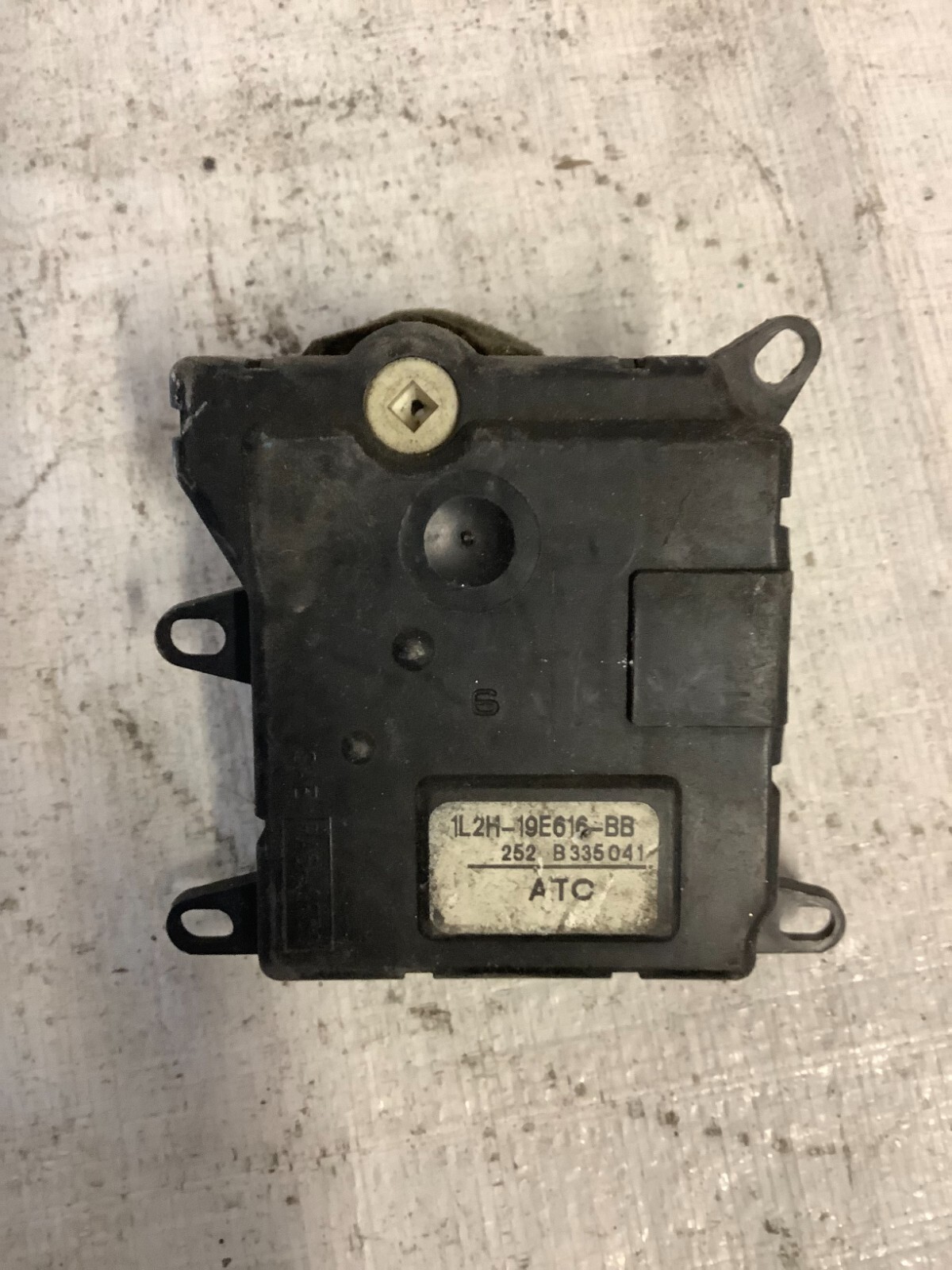 dddヒーター 09 LINCOLN NAVIGATOR HVAC FLAP BLEND DOOR ACTUATOR 1L2H-19E616-BB