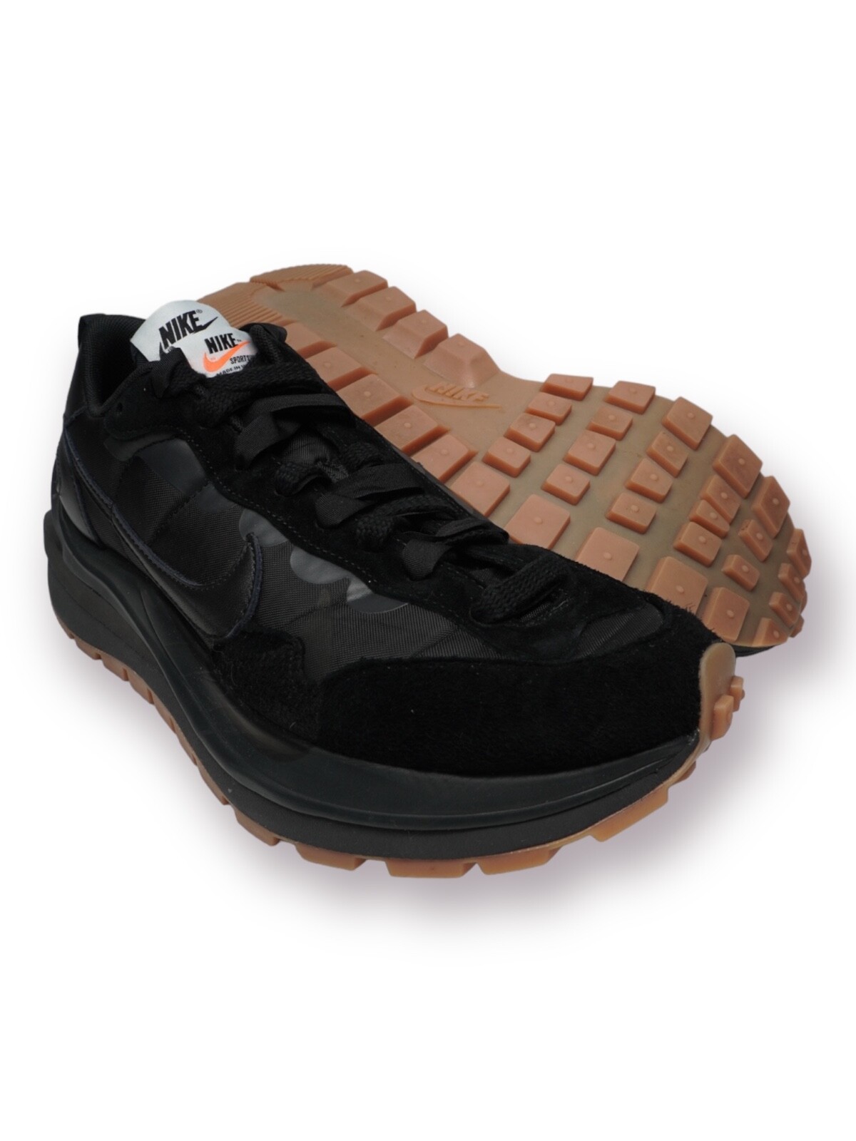 靴 Nike x sacai VaporWaffle Black and Gum Nike x sacai VaporWaffle 'Black and Gum' (DD1875-001