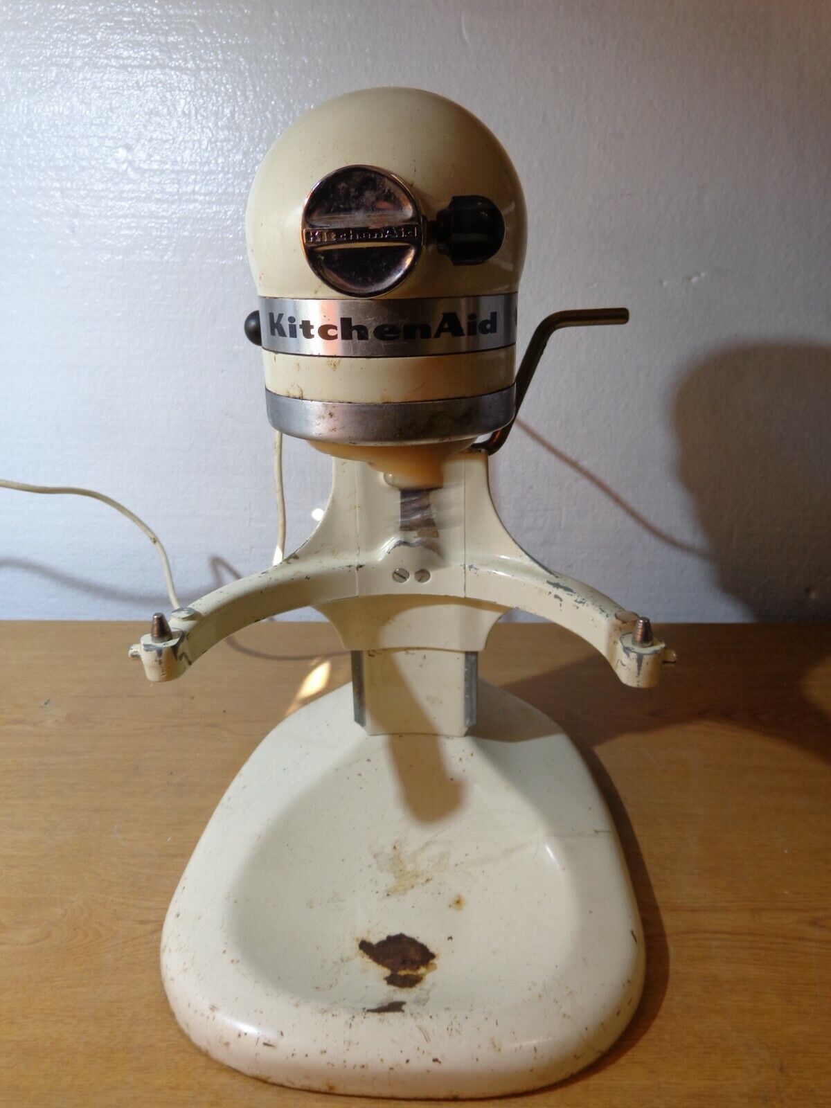KitchenAid Hobart Mixer Heavy Duty Model K5SS 300W (Some KitchenAid Hobart Mixer Heavy Duty Model K5SS 300W (Some