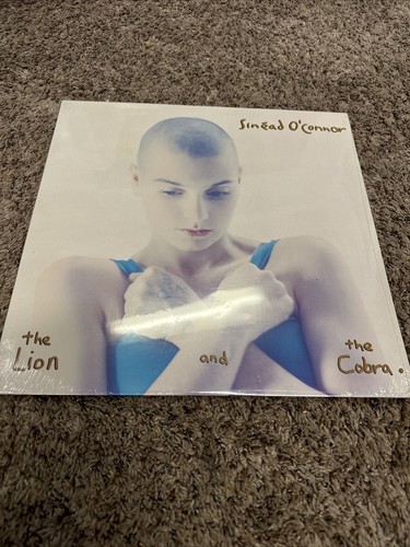 洋楽 Sinead O'Connor - The Lion And The Cobra Amazon.com: The Lion And The Cobra: CDs & Vinyl