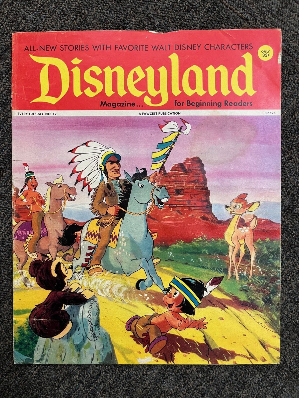 1972 No. 12 DISNEYLAND MAGAZINE Cinderella Snow White Dumbo