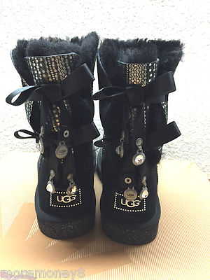UGG MINI BAILEY BUTTON BLINGスワロフスキー23㎝ UGG MINI BAILEY BUTTON BLING BLACK SWAROVSKI CRYSTAL BOOT US