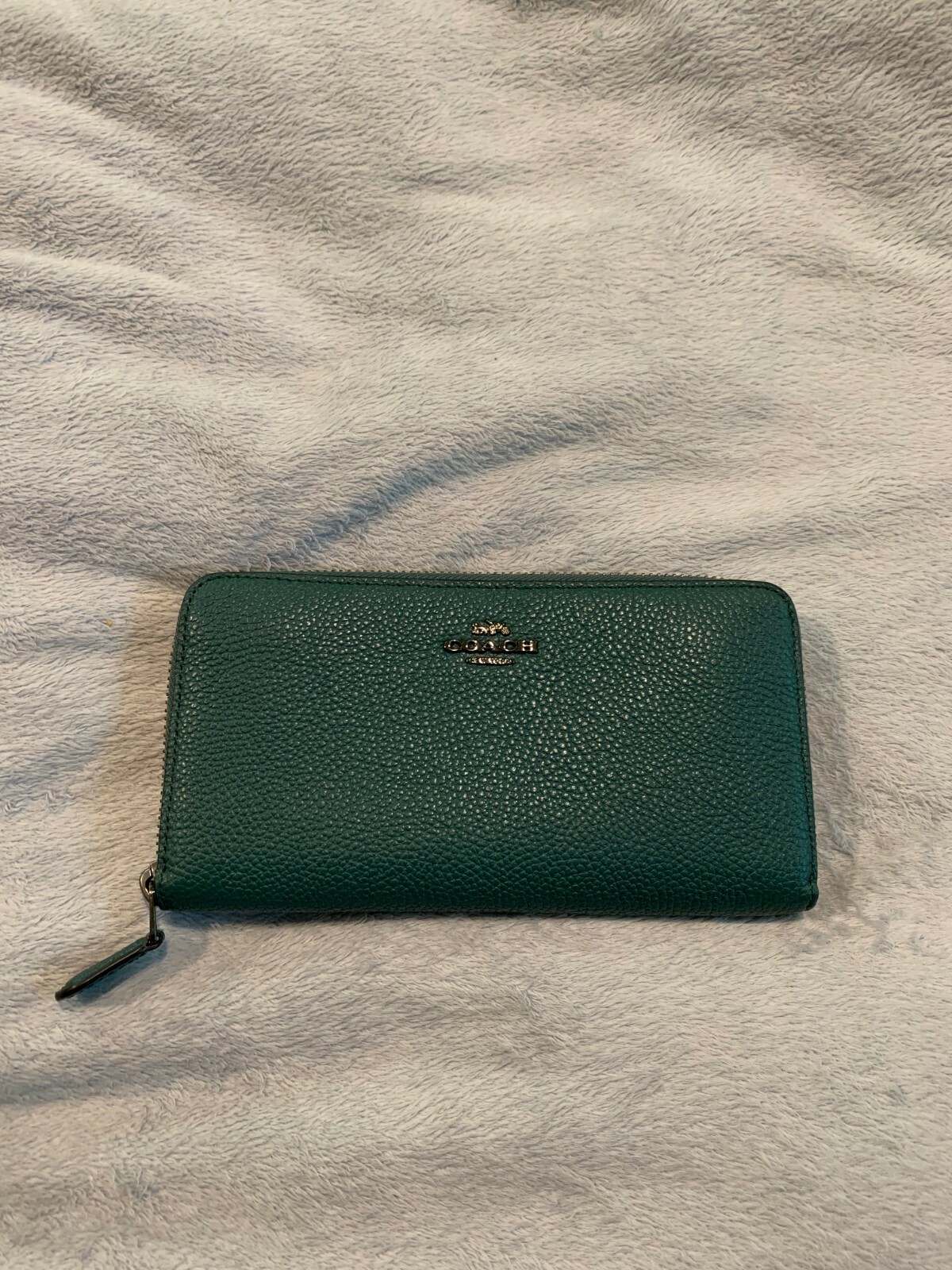NWT Coach Accordion Zip Around Wallet Stone Turquoise