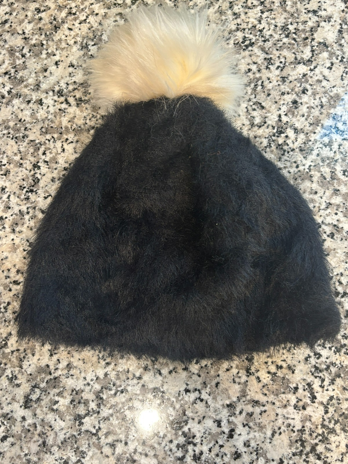 Anthropologie Sleeping on Snow Womens fuzzy soft beanie 