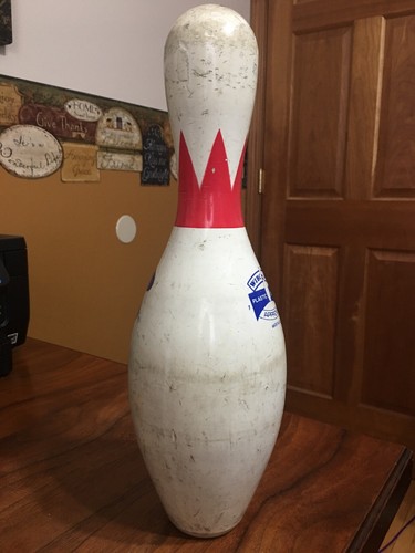Used BRUNSWICK  MAX  BOWLING PIN,Brunswick made in USA  Pin very used condition
