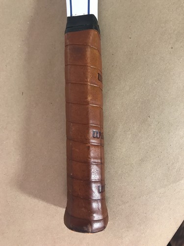 Wilson Graphite/Composite Tennis Racquet Grip 4 3/8 L3 Very Good Used Condition