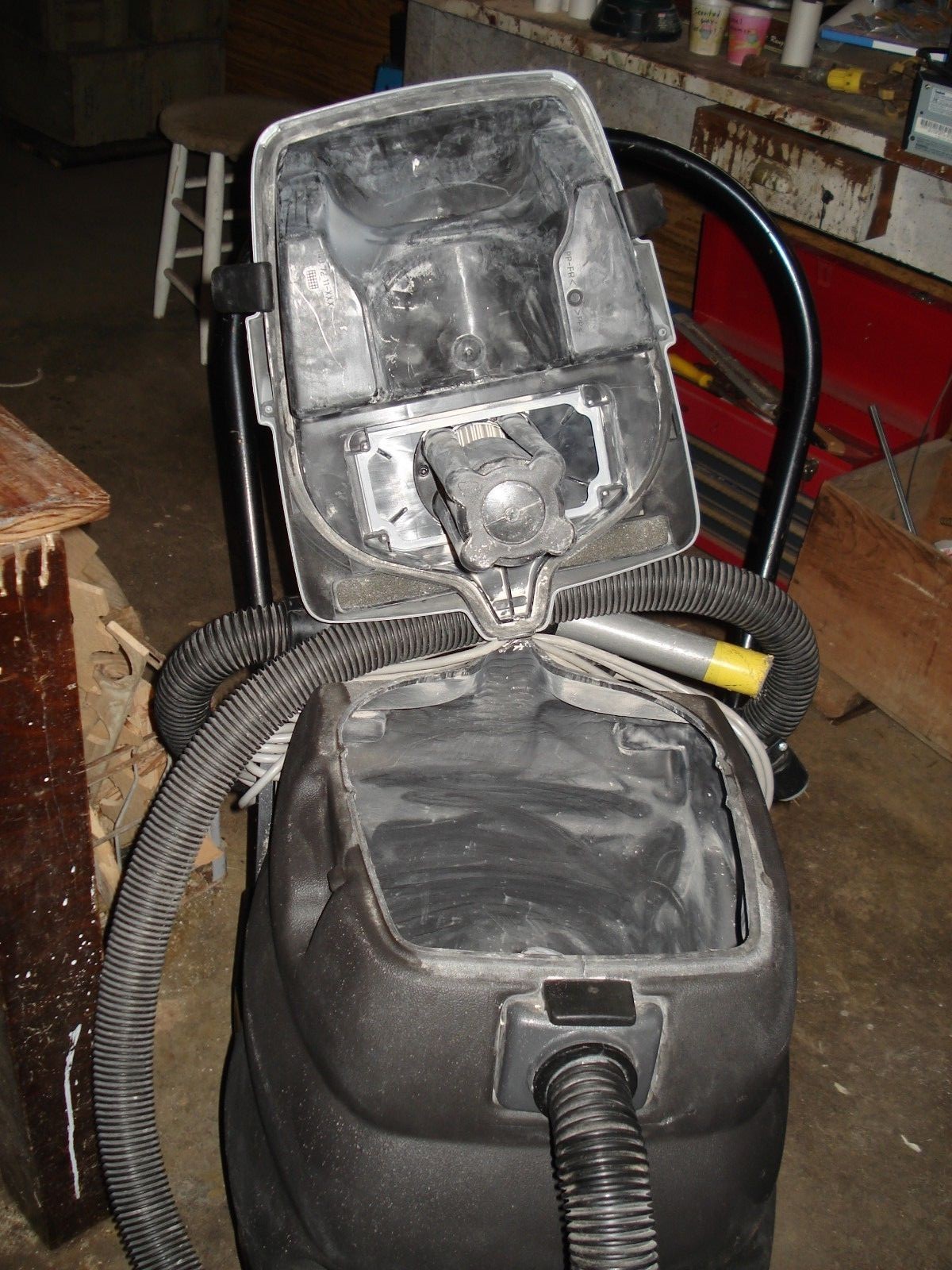 Nilfisk advance sprite vacuum , Asbestos , clean room , HEPA vac