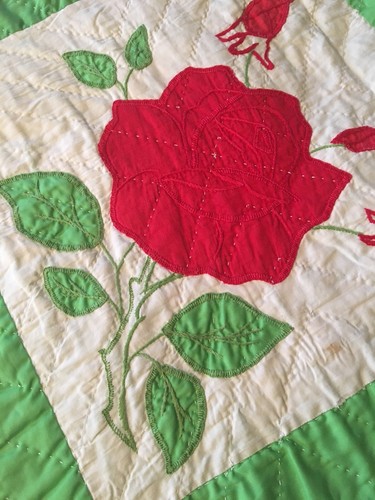 Vintage Hand Appliqued Hand Quilted red roses Quilt  84 x108 green white set