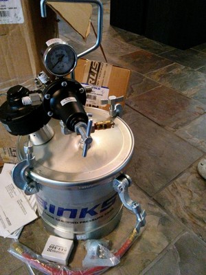 Binks Pressure Pot for sale | Only 4 left at -65%