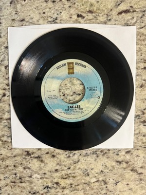 Eagles - New Kid In Town/Victim Of Love 45 RPM, Asylum, 1976, UC