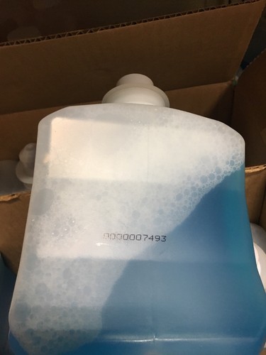 Lot of 8 Deb 57220 Refresh Azure Foam Lightly Perfumed Wash 33.8 Fl Oz