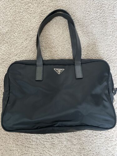 Vintage Prada Black VELA SPORT Nylon Bag Purse Tote 2000's Vintage Prada Black VELA SPORT Nylon Bag Purse Tote 2000's