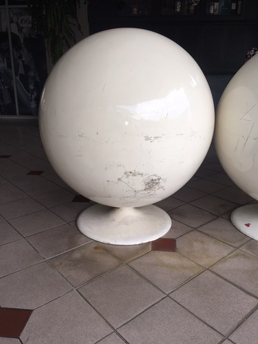 2 Eero Aarnio Ball chair authentic  Modern space age  Kartell Umbo  knoll